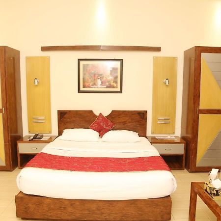 Hotel The Grand Regency Bahawalpur Exteriér fotografie